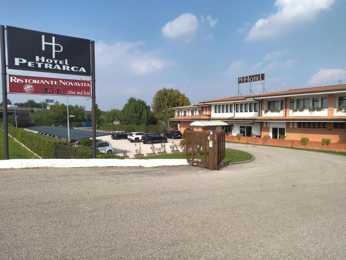 Boara Pisani Hotel Petrarca מראה חיצוני תמונה